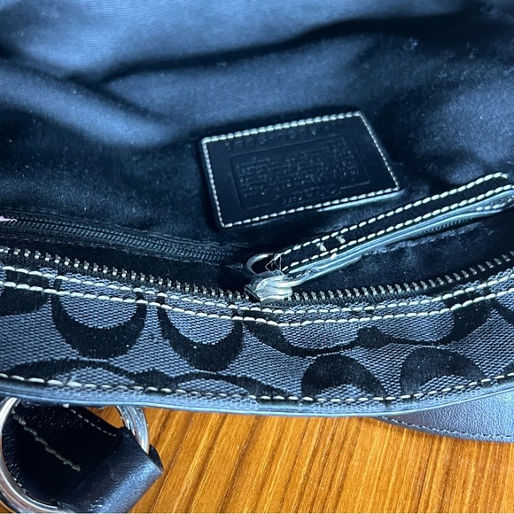 Coach Signature Soho Satchel Black Jacquard and Leather Vintage Great Condition - Picture 13 of 13